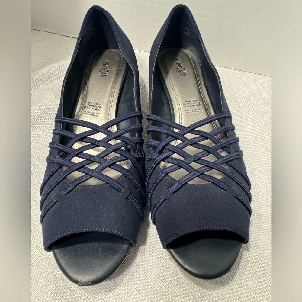 East 5th EF Open Toe Wedge Slip On Shoes, Navy Blue, Size 8.5M
